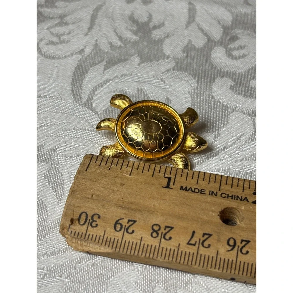 Paquette Vintage Gold Tone Turtle Brooch Animal Pin Textured Honeycomb Shell